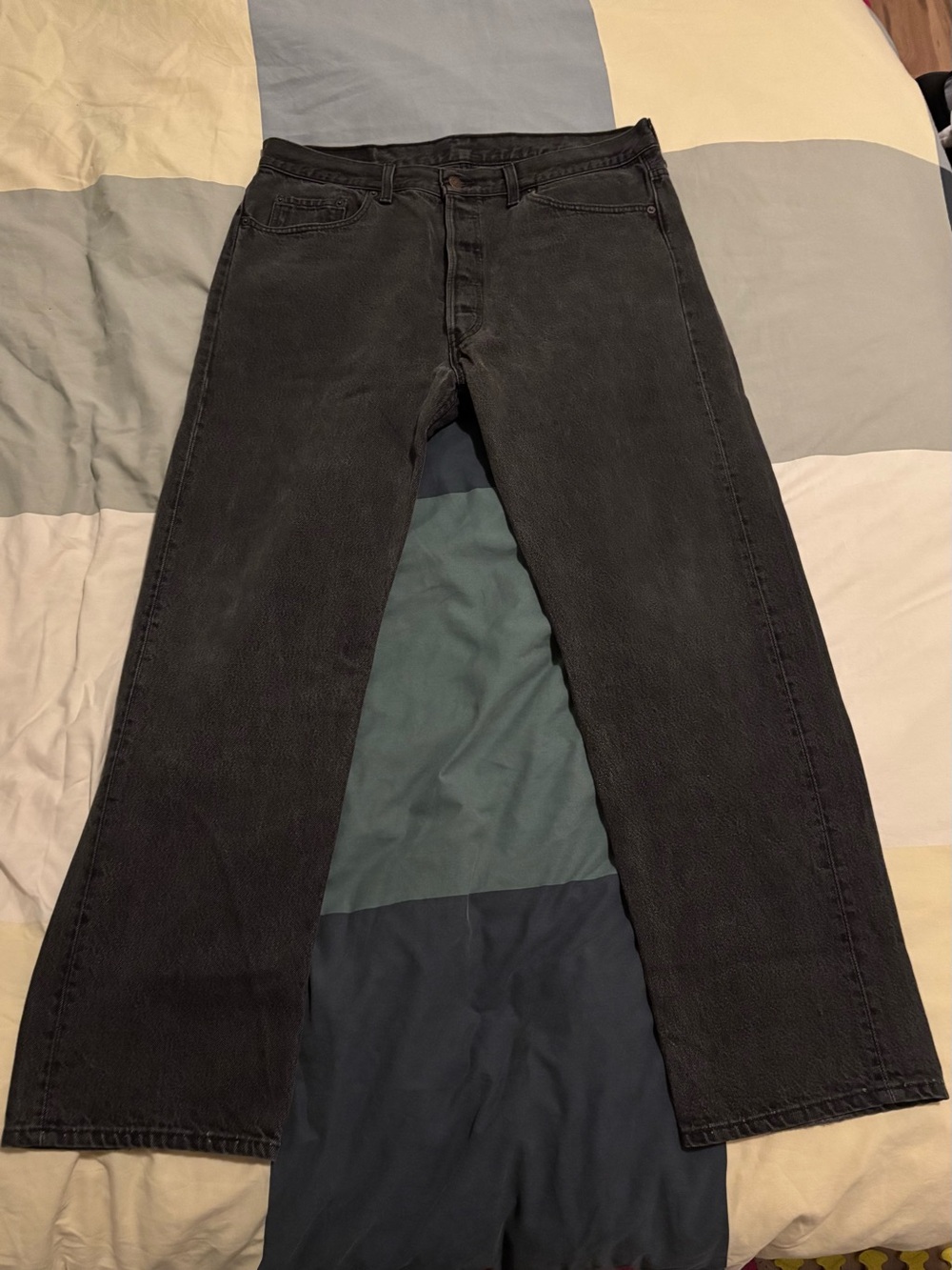Levi's Vintage 1994 Men's Straight Jeans in Washed Black